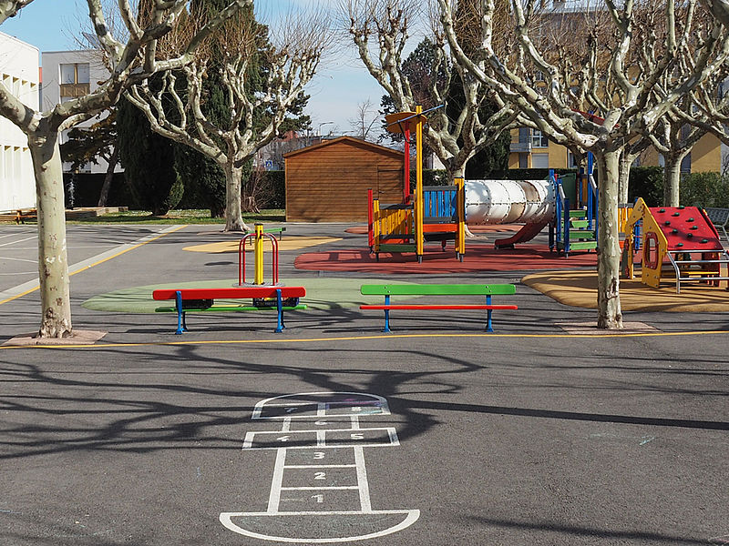 Le Rocher (35 ans) Ville de Pierrelatte